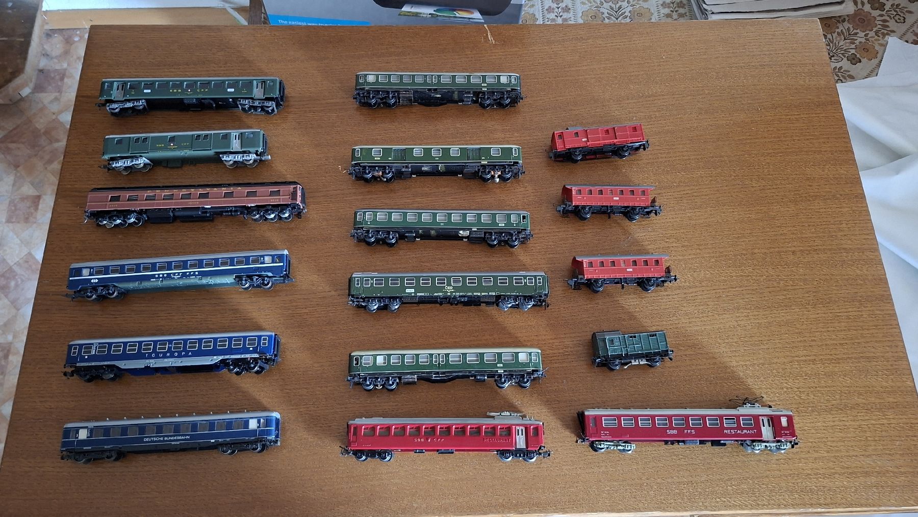 Lima Modelleisenbahnen: H0 AC, DC, 17 Diverse Wagen. – Gebraucht aus Pfäffikon ZH von gub_2j76 4