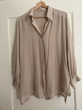 Elegante Seidenbluse in Beige, Grösse 38 – Top Zustand!