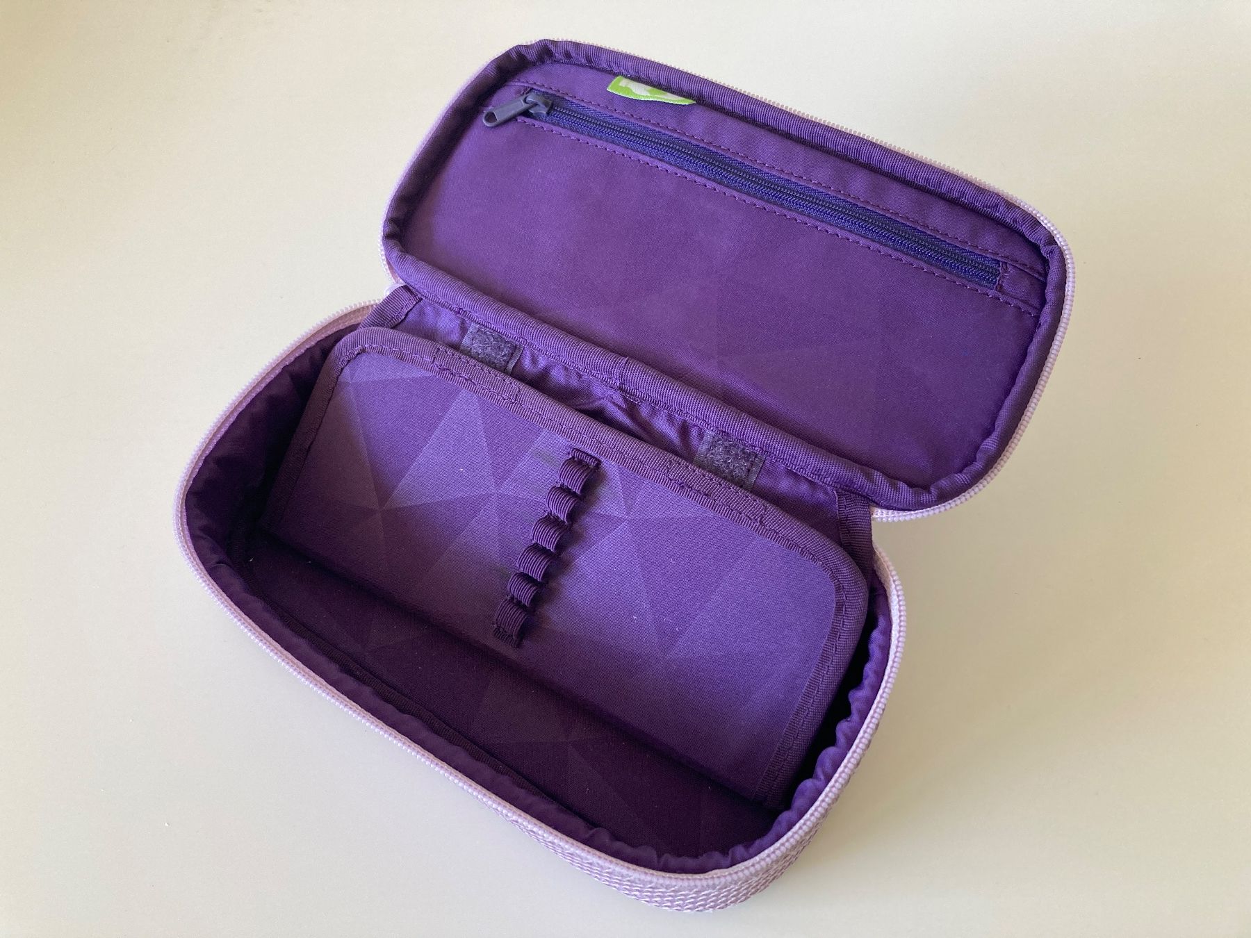 Satch Astucci : Satch Etui Schlamperbox in Lila, Top Zustand – Usato da Zürich venduto da ms2l 1