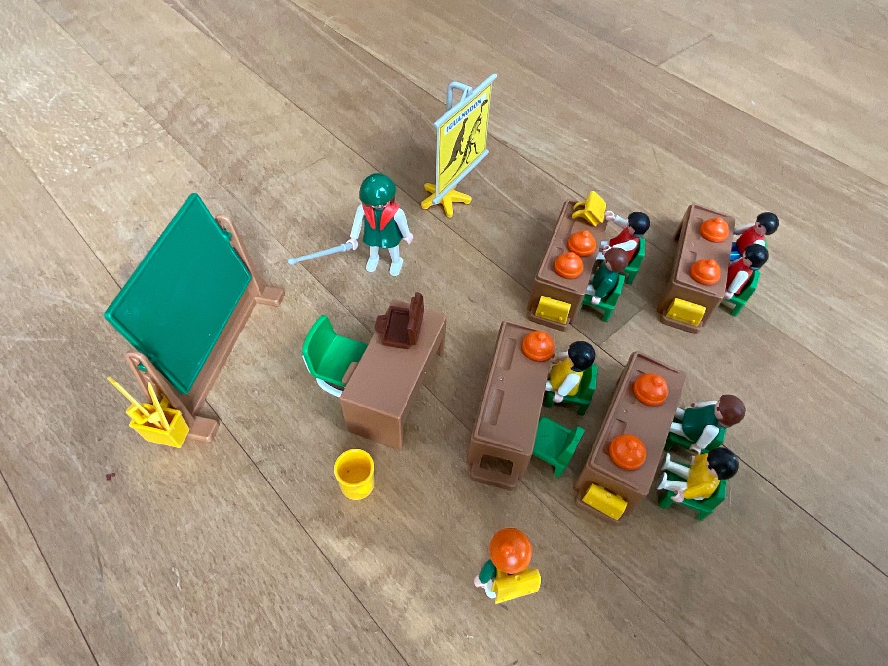 Playmobil Spielzeuge: Playmobil 3522 klassenzimmer – Gebraucht aus Zuerich von Valentine.cleusix