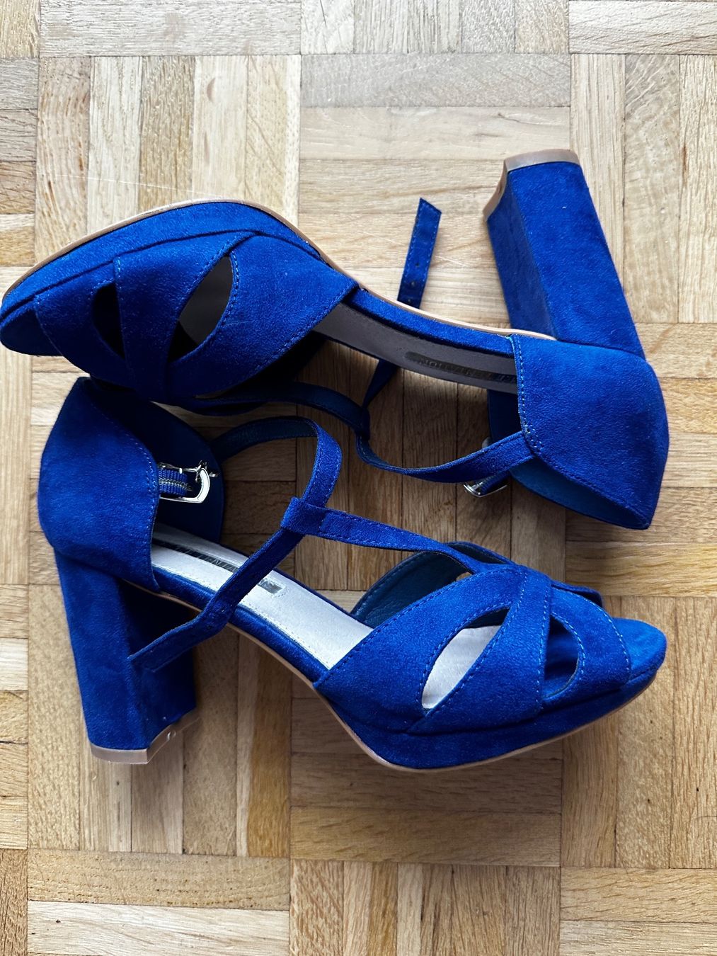 Damenschuhe: Blue Leather Sandal T - 39 – Gebraucht aus Epalinges von Lily2006 3