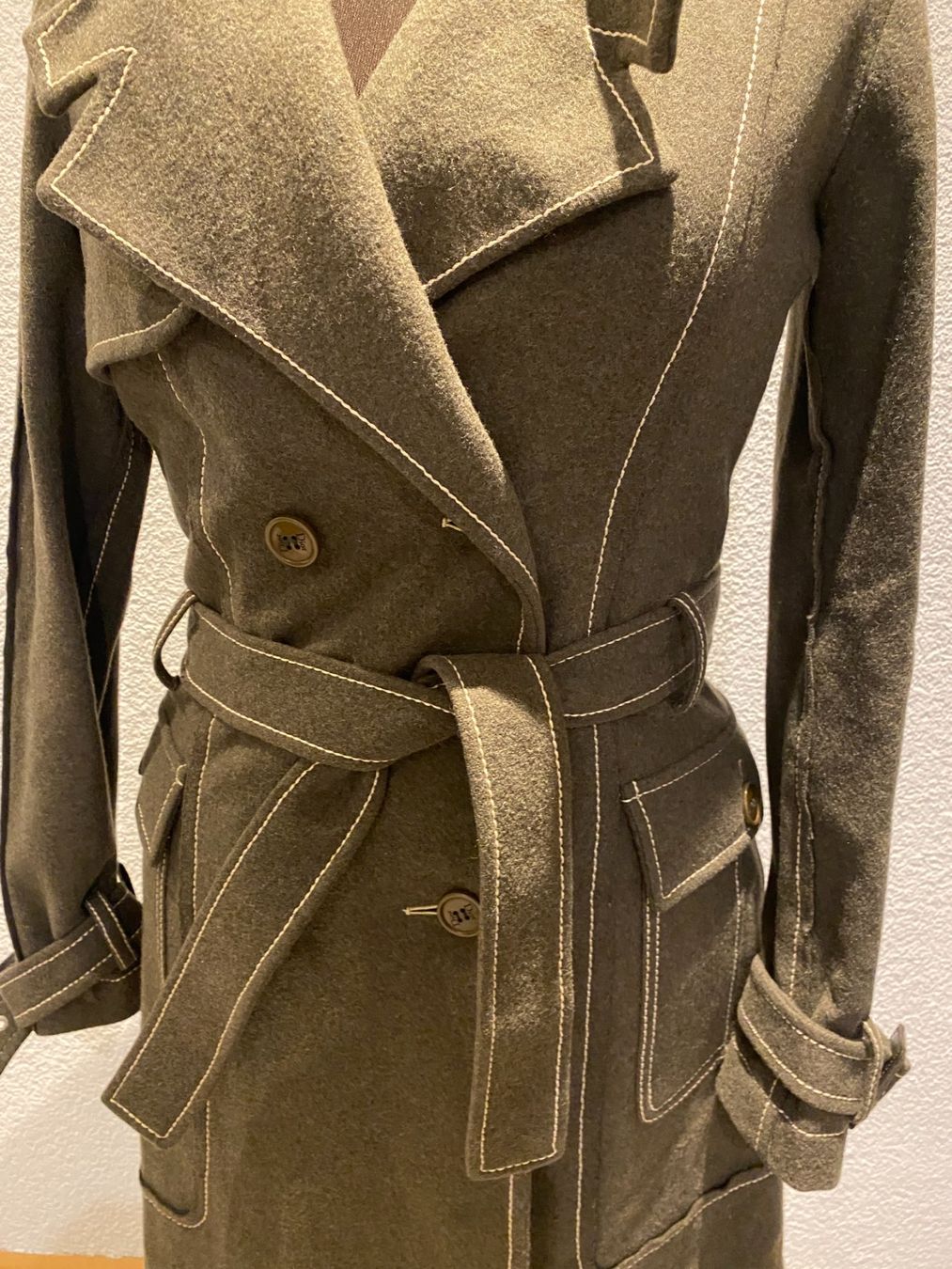 Dior Cappotti: Christian Dior Mantel Original – Usato da Liestal venduto da aarroon 1