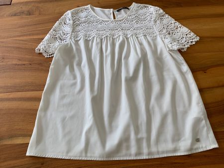 SET - Traum T-Shirt weiss gestickte Ärmeln/Ausschnitt 38