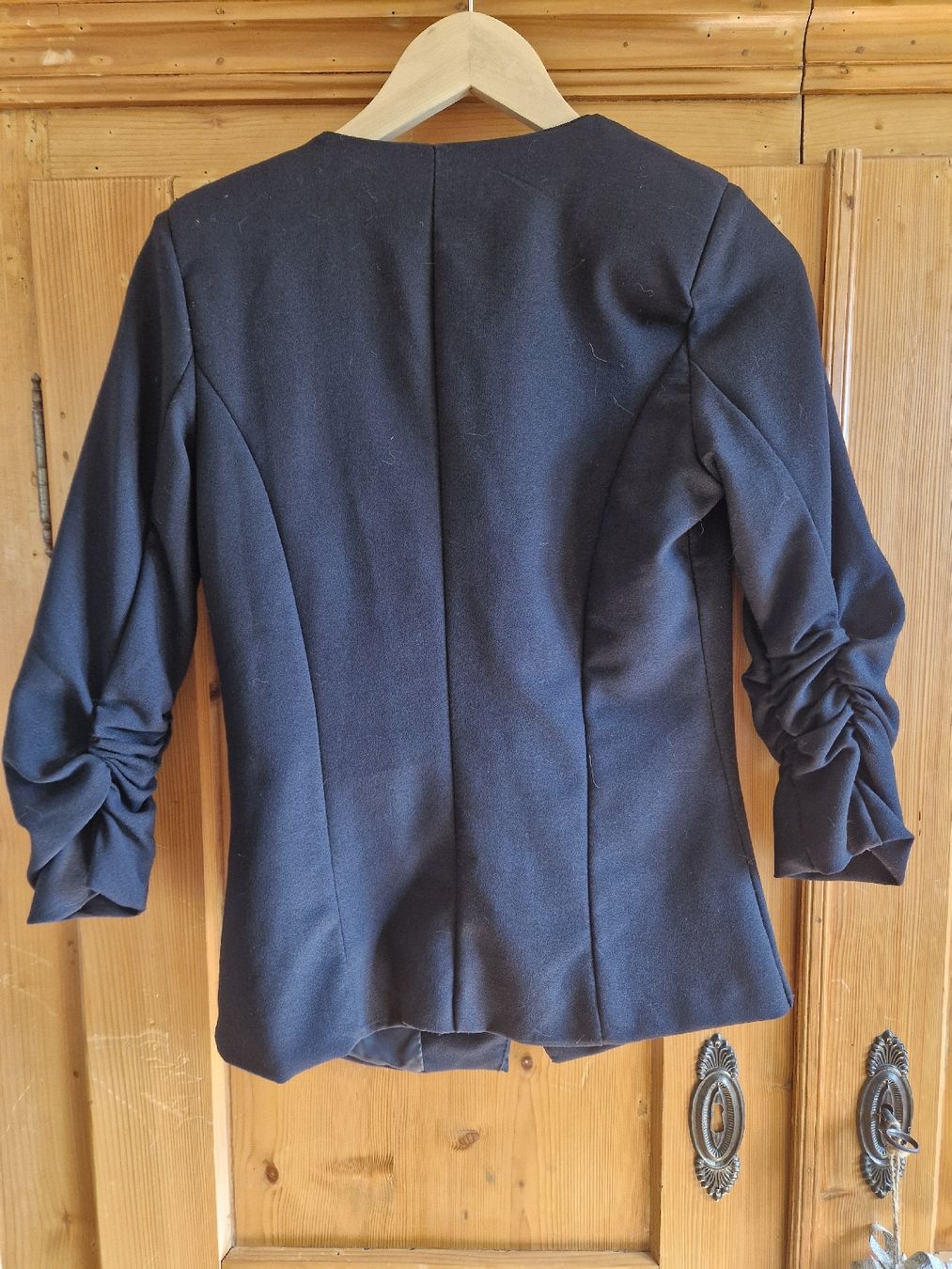 Giacche: Schicker schwarzer Kurz - Blazer mit 3/4 Ärmel, Gr S – Usato da Weggis venduto da Oswadan 3