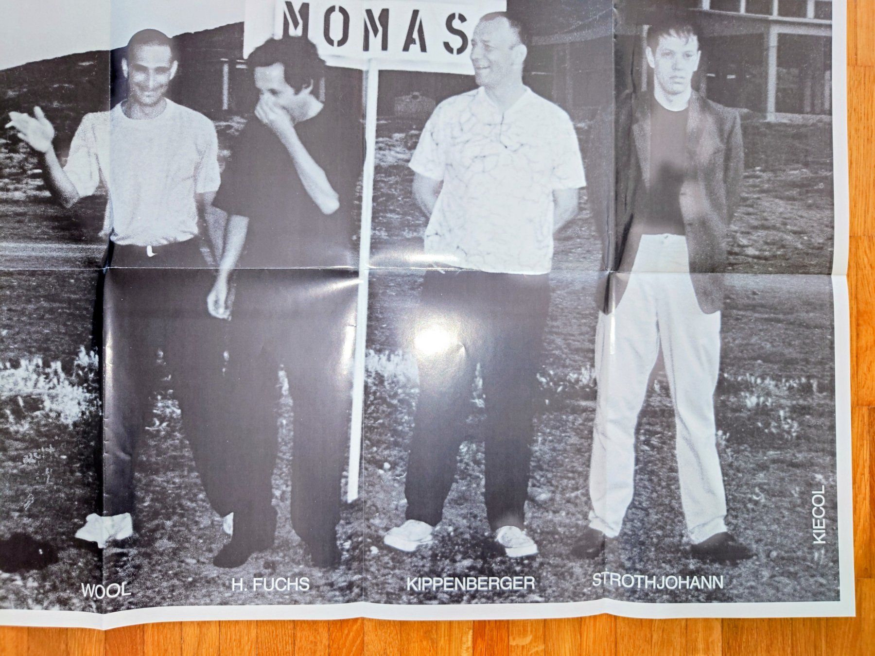 Posters & Illustrations: Herbert Fuchs "MOMAS" Kippenberger, Wool, etc. 1994 Ultrarar – Neuf (Voir description) à Zürich par Artnex 3