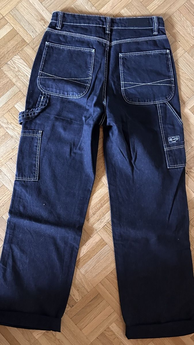 Bershka Jeans: Dark Wash Carpenter Jeans – Nuovo (secondo la descrizione) da Glattbrugg venduto da Lara_G06 1