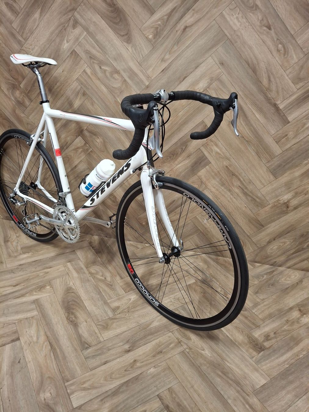 Stevens Velos: Stevens Rennvelo weiss – Gebraucht aus Niederuzwil von Buecherwaeldli 2