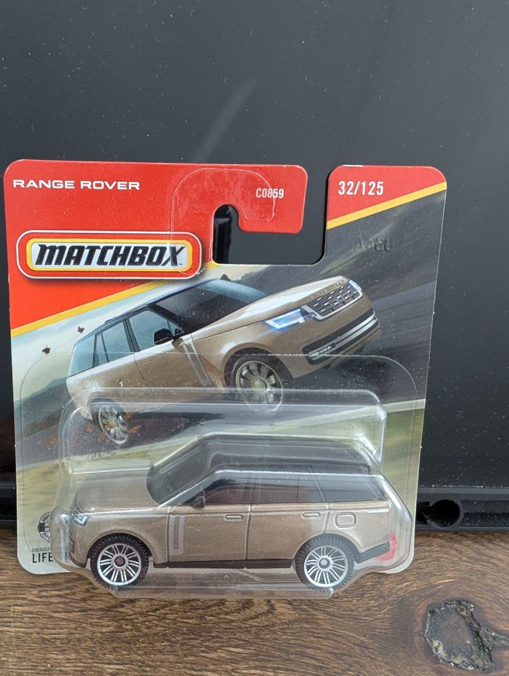 Matchbox Modellini d'auto: Matchbox 2024 Range Rover PHEV Neuware im Blister – Nuovo e nell'imballaggio originale da Davos-Platz venduto da v2cat 1