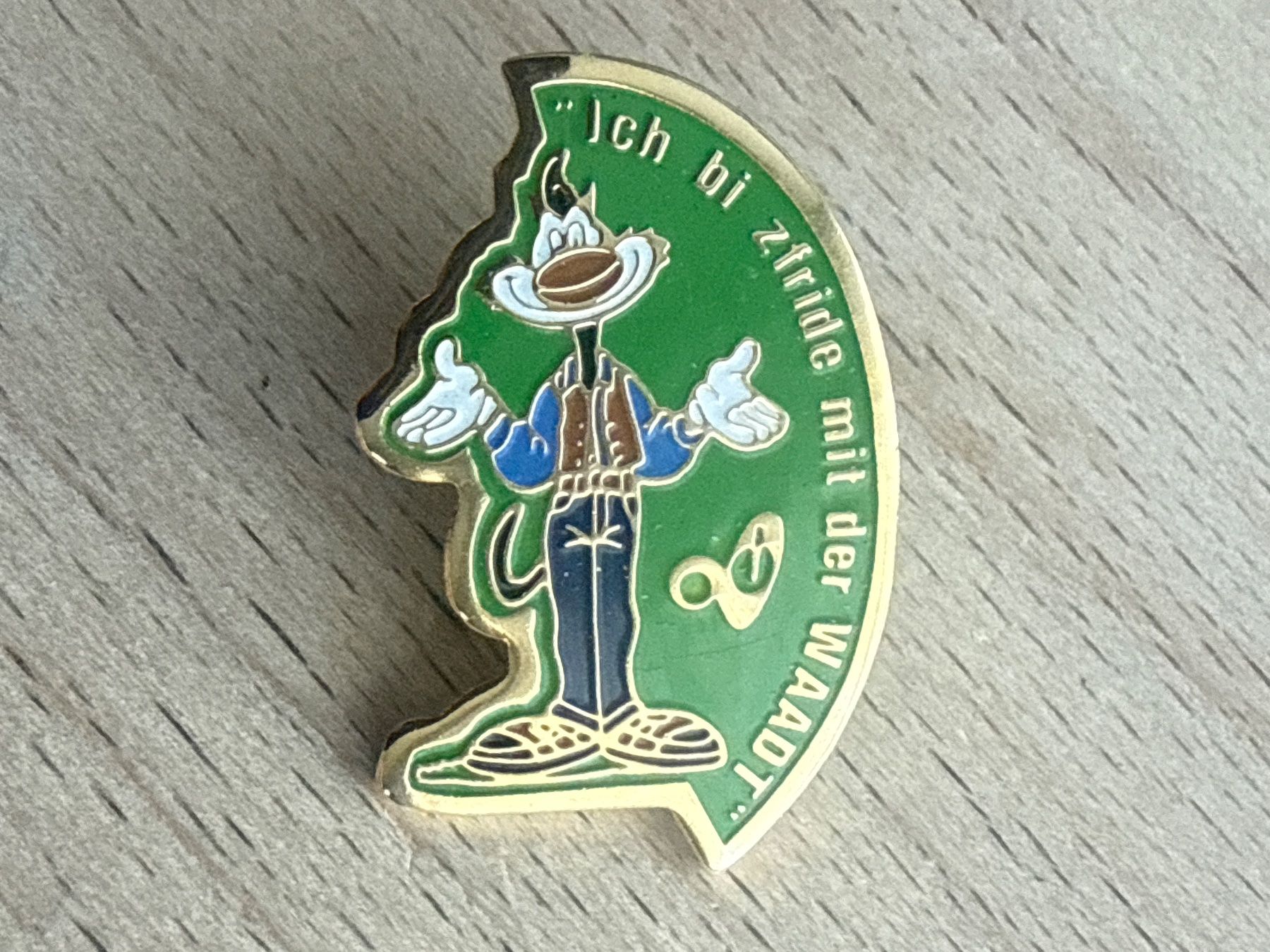 Plaketten & Abzeichen: Pin "Ich bi zfride mit der WAADT" – Gebraucht aus Glattbrugg von Schweigmatt