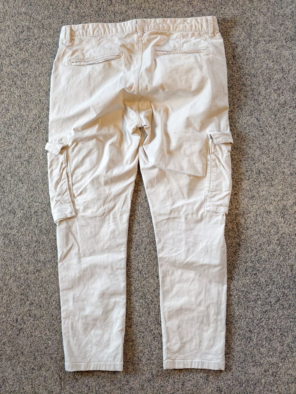 Pantaloni: Zara Hose Grösse: 42 – Usato da Würenlos venduto da getskill 1