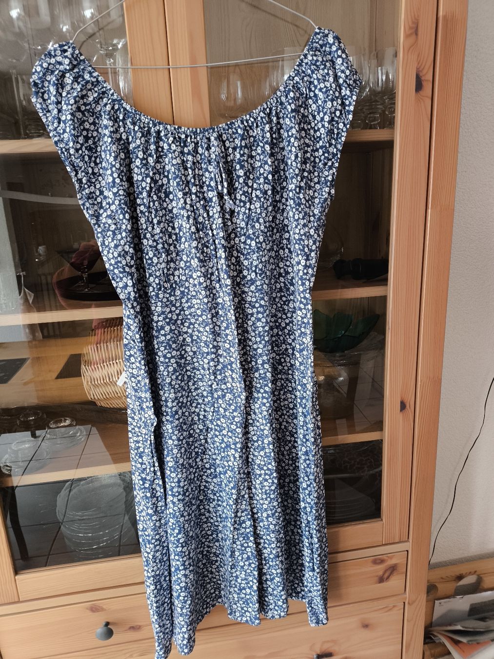 Vestiti: Kleid Gr.XXL Gr.46 – Usato da Burgdorf venduto da Ropajesi