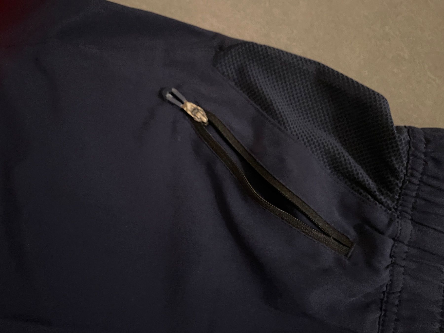 Decathlon Pantaloni: Jungen Badehose – Usato da Zürich venduto da Ivona3 1