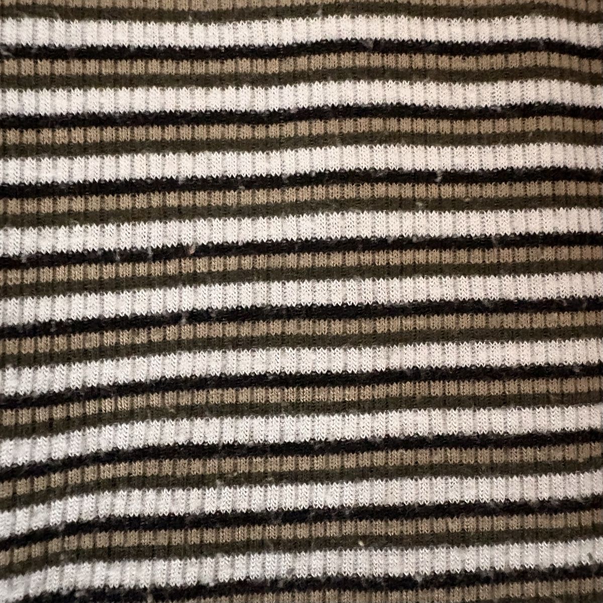 Pullover & Sweatshirts: Grün-Weiss gestreifter Rollkragenpullover von FB sister – Gebraucht aus Brünisried von Livtsukki2ndHand 4