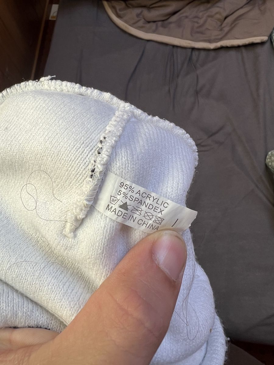 Hüte, Mützen & Caps: Winter Mütze mit Spinnennetz Muster – Gebraucht aus Bern von mehrlean 2