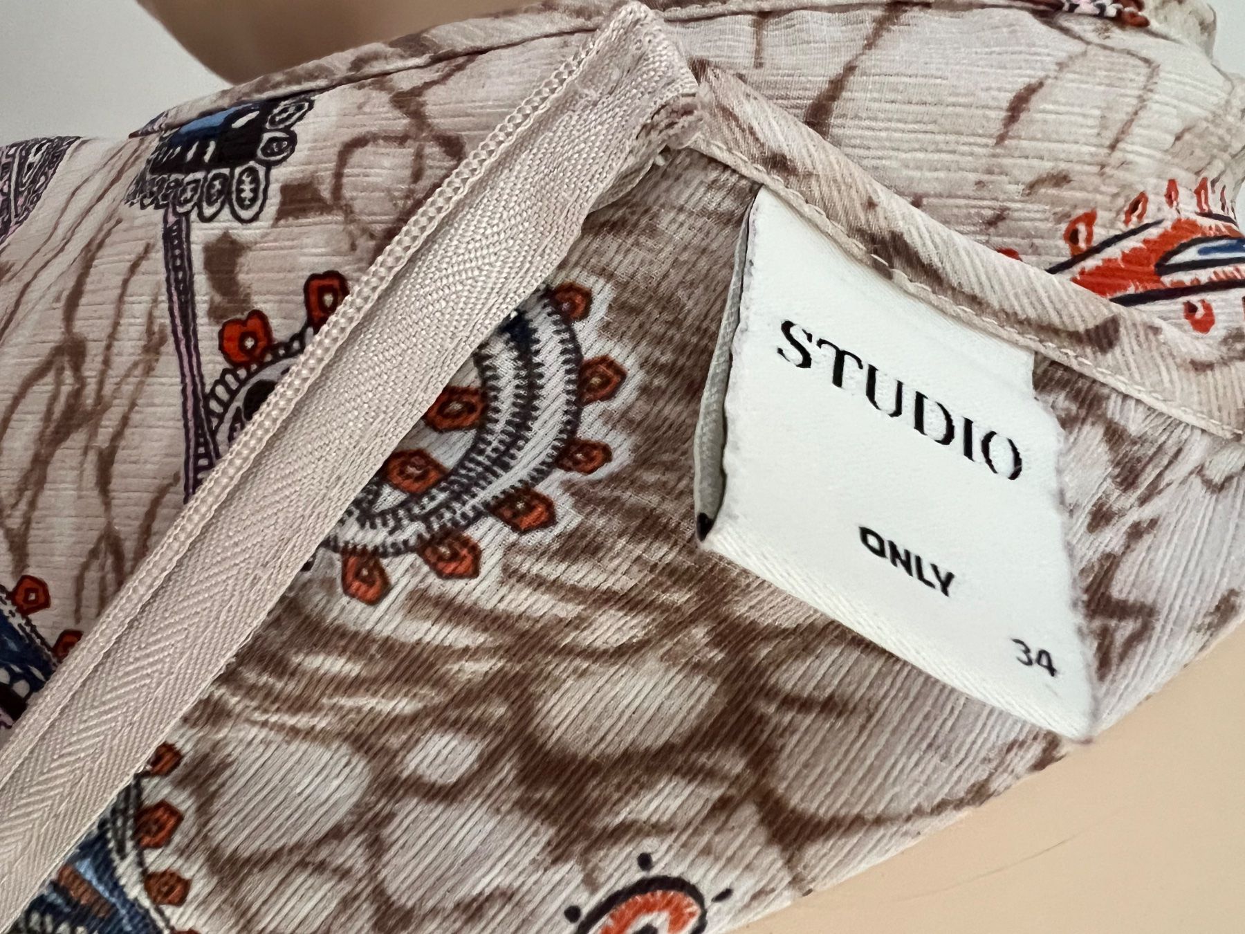 Only Tute: ONLY Overalls GR.34 – Usato da Zürich venduto da ost_5sdl 4