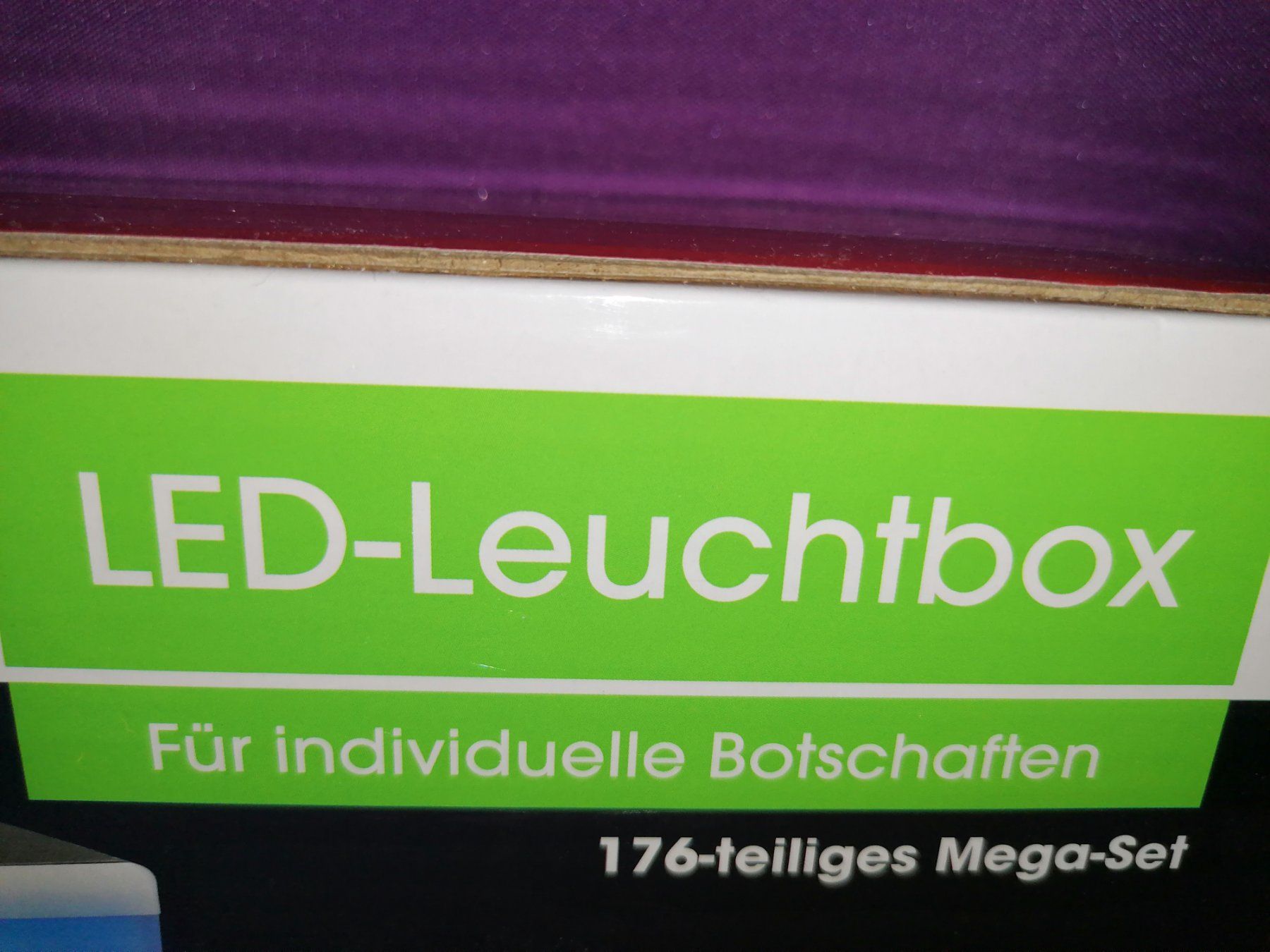Insegne: Beeindruckende Nachrichtenbox - Boîte de message impressionn – Nuovo e nell'imballaggio originale da Corcelles-près-Payerne venduto da RxOne_Krs 5