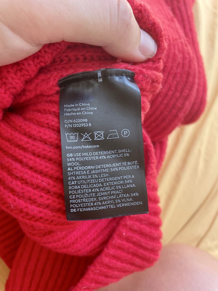 Pullover & Sweatshirts: Toller Pullover in Rot mit Rollkragen, Grösse S, Strickware – Neu (gemäss Beschreibung) aus Zürich von Carlajimena 5