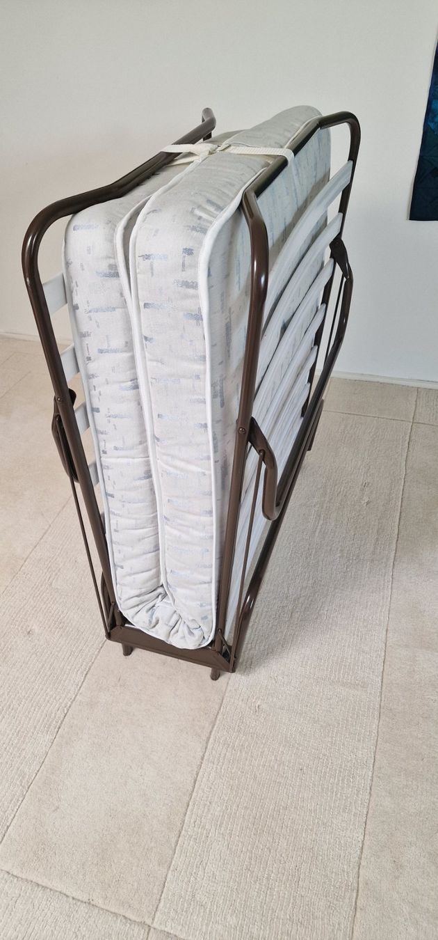 Happy Betten: HAPPY Klapp-/Feldbett - TOP ZUSTAND – Gebraucht aus Bellikon von Linnu7