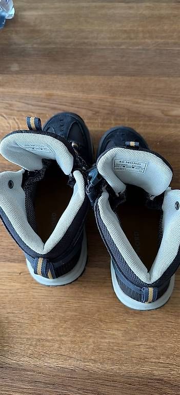 Scarpe per ragazzi: Wanderschuh 46 Nord Leder Blau Gr. 35 – Usato da Zürich venduto da MissSmurfette 2