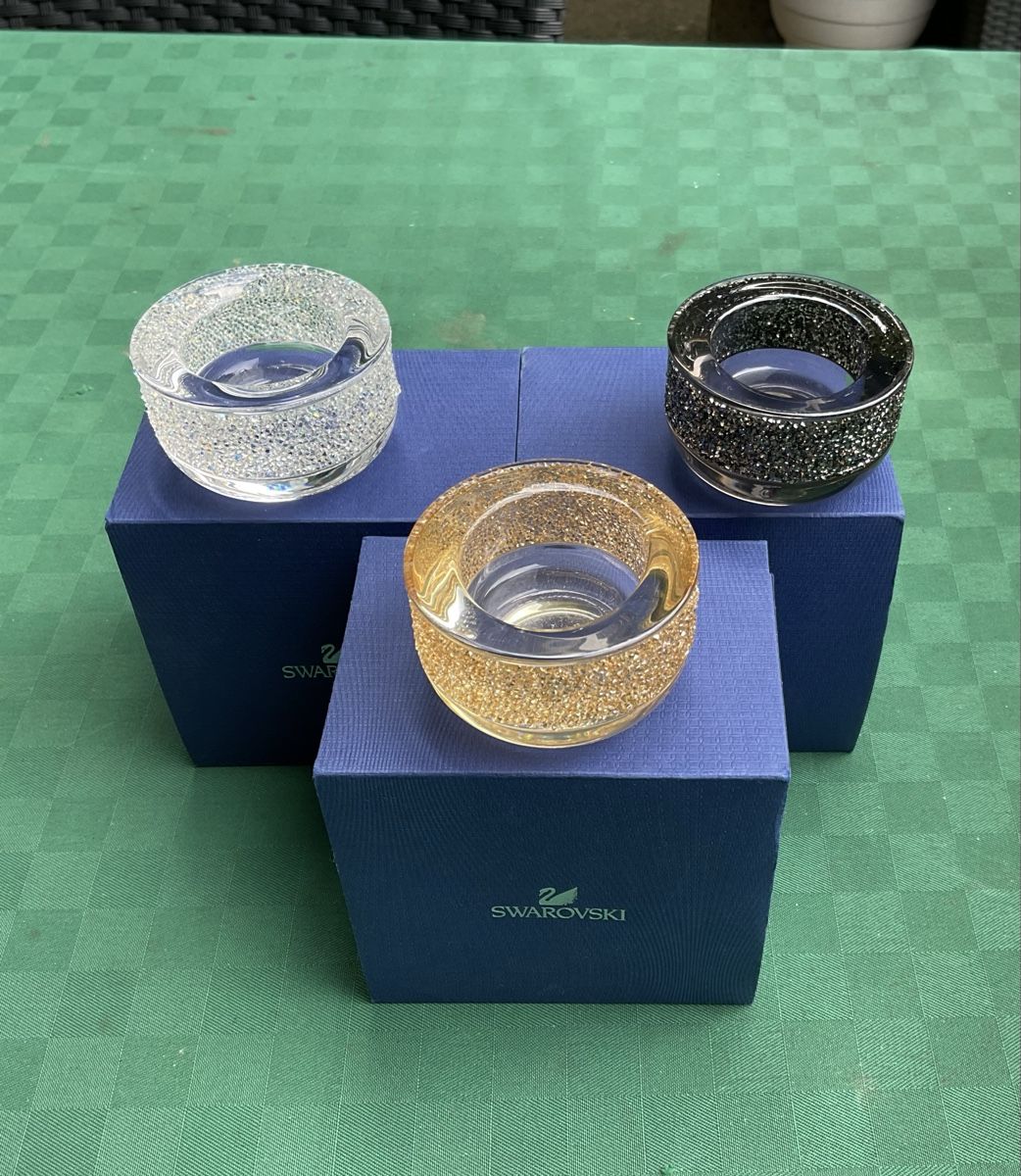 Swarovski Portacandele: 3 ORIGINAL SWAROVSKI TEELICHT HALTER MIT BOX – Nuovo e nell'imballaggio originale da Adlikon b.Regensdorf venduto da Crystaldragon09 1