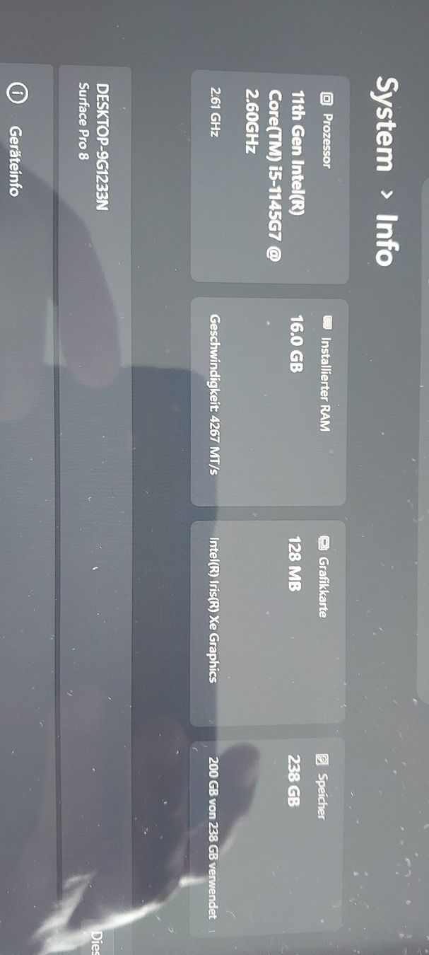 Microsoft Notebooks: Microsoft Surface Pro 8 i5 16GB 256GB – Gebraucht aus Waltenschwil von PaulGo84 8