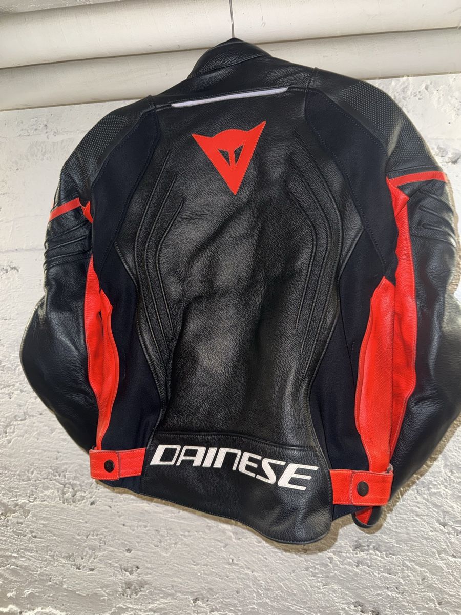 Dainese Vestes: Dainese Leder Motorradjacke Gr.48 – D'occasion à pratteln par Bogi94 6