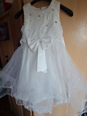 robe élégante avec strass en coton et tulle
