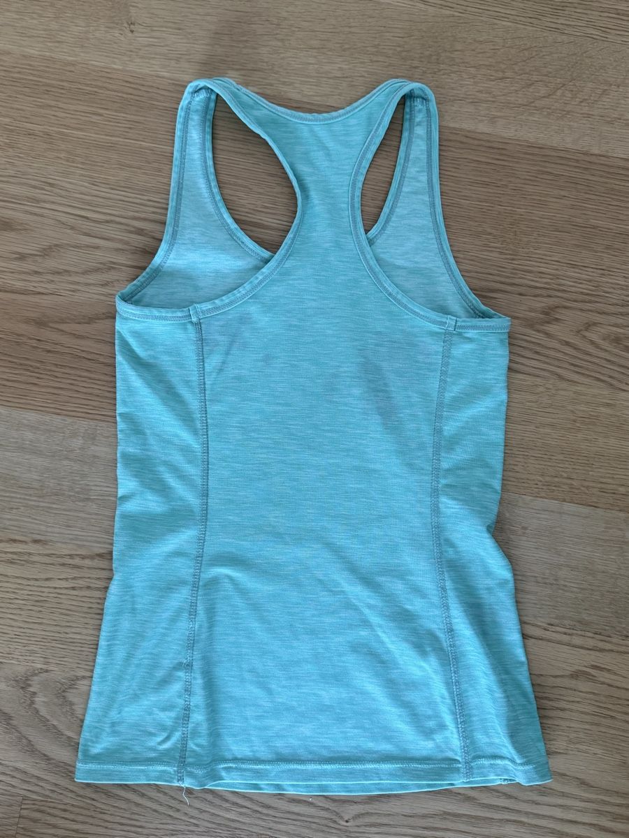 H&M Tops: Sporttop H&M Grösse xs hellblau  – Gebraucht aus Neuhausen von ddelucia87 2