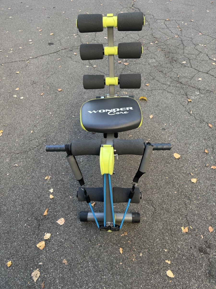 Hometrainer: Wonder Core Trainingsgerät Bauchtrainer gebraucht – Usato da winterthur venduto da Magnum03
