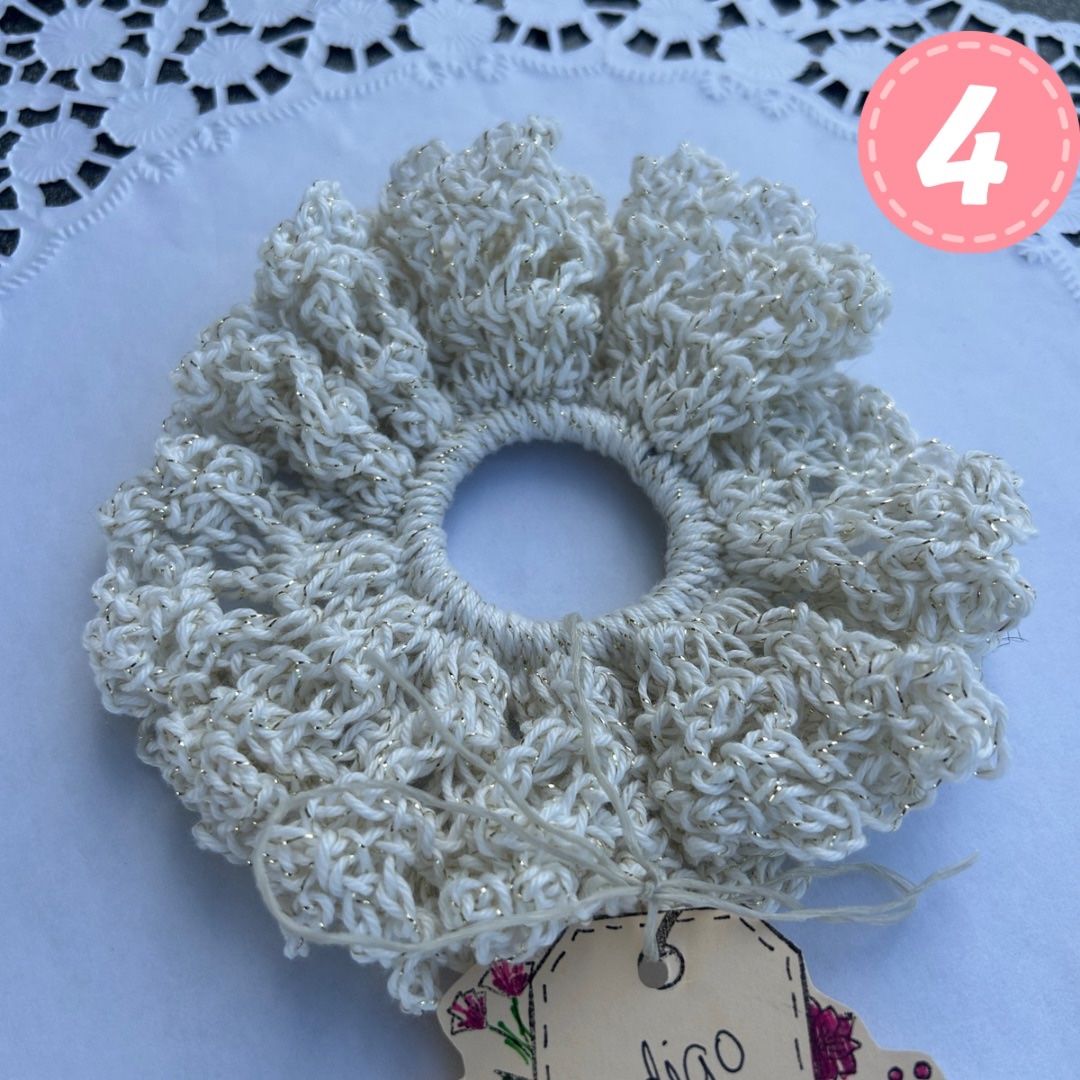 Haarschmuck: Handgemachtes Boho Scrunchie – weich & dehnbar – Neu und originalverpackt aus Regensdorf von Spyke55 4