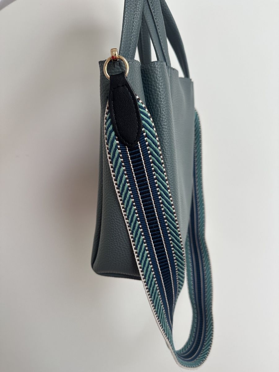 Borse: Blue Handbag with Patterned Strap – Usato da Zürich venduto da Laui91 2