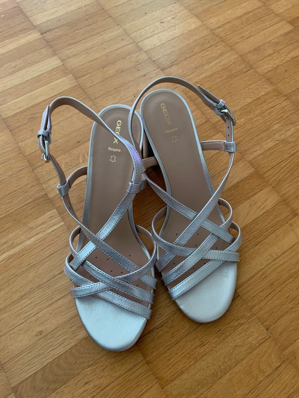Geox Damenschuhe: Geox Sandalen – Neu (gemäss Beschreibung) aus Liestal von FaustaS