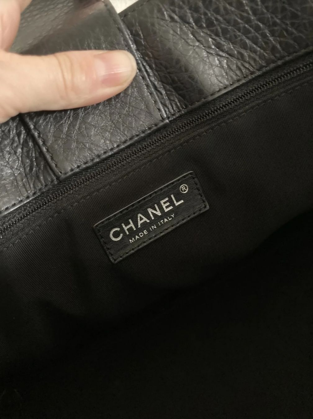 Chanel Taschen für Damen: * CHANEL EXECUTIVE LEDER SHOPPER * – Neu (gemäss Beschreibung) aus Niederglatt ZH von Aymi14 5