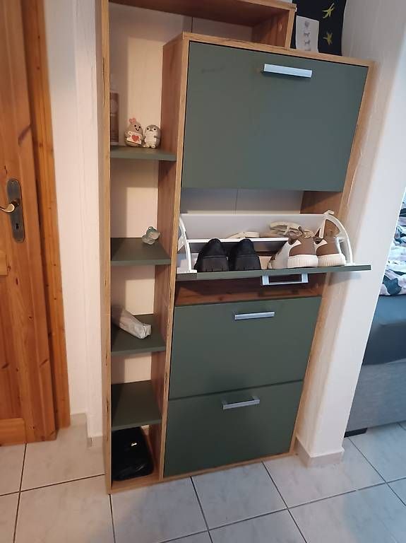 Porte manteau: Schuhschrank – D'occasion à Eschenbach SG par Spegasus 1