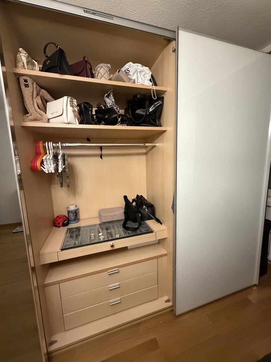 Armadi: Kleiderschrank – Usato da Urdorf venduto da sha_nk9v 2