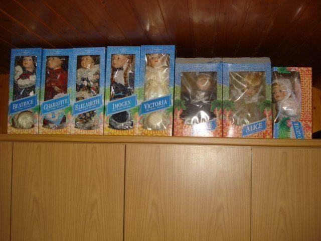 Bambole: Collection de poupées – Nuovo (secondo la descrizione) da Gumefens venduto da Patgeo 2