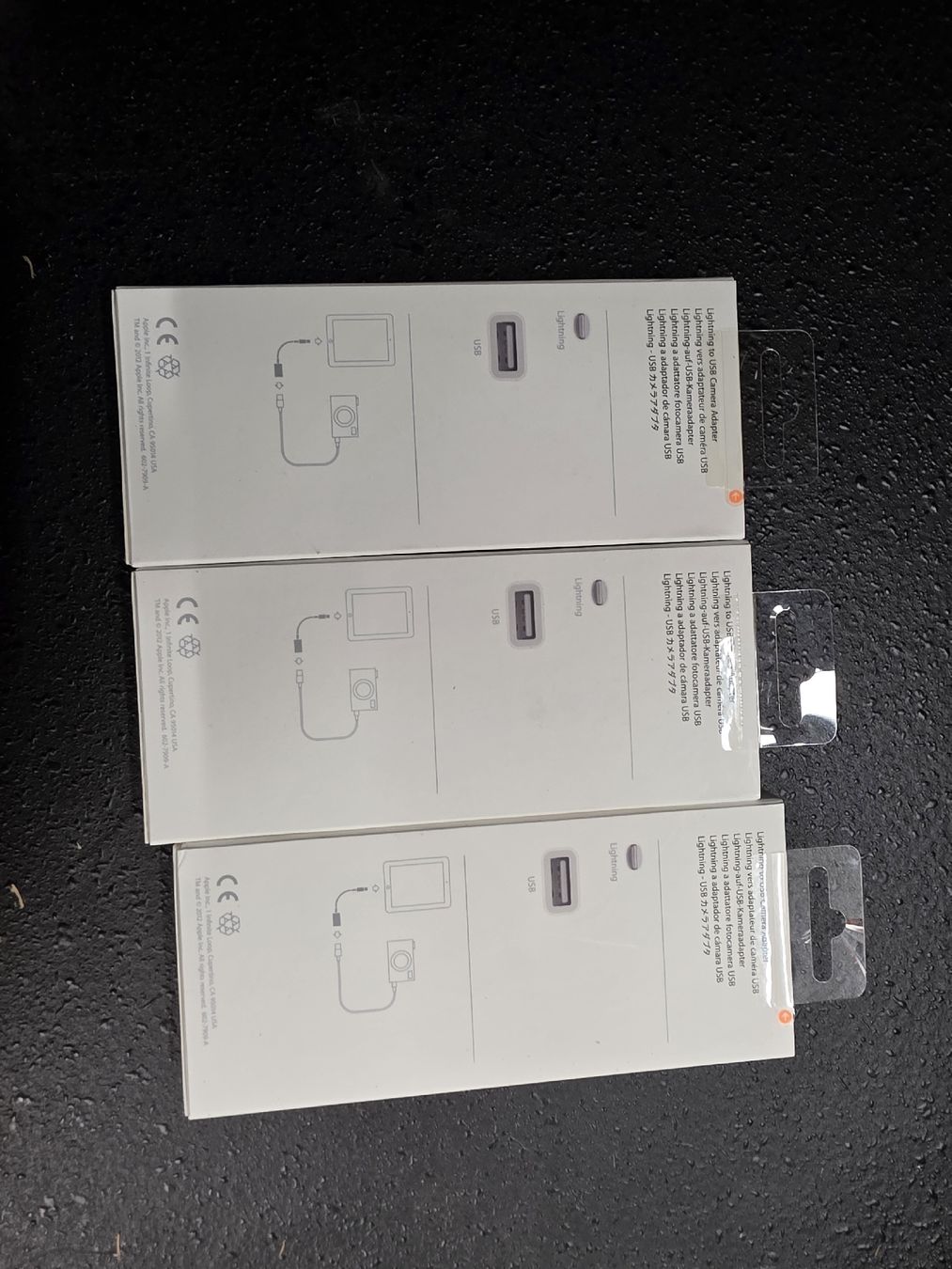 Apple Unità & Adattatore: Apple Lightning auf USB Kamera Adapter neu – Nuovo (secondo la descrizione) da Fehraltorf venduto da H.P1950 1