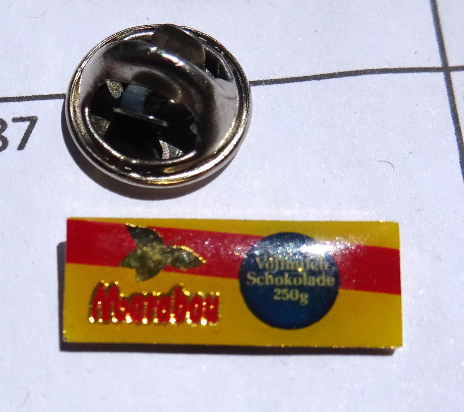 Plaquettes & Badges: Pin  MOARABON  Vollmilchschokolade – D'occasion à Utzenstorf par BUtter81