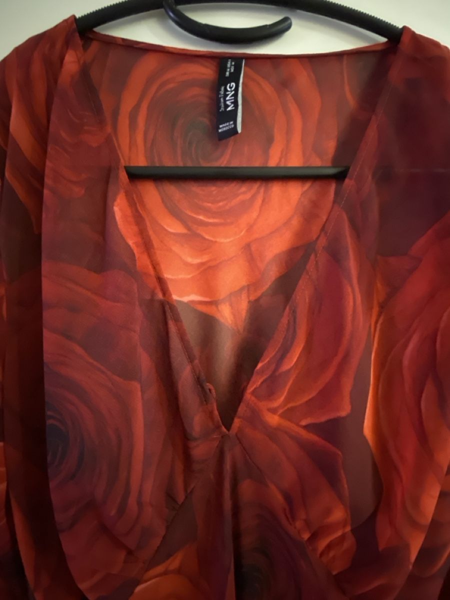 Mango Kleider: Robe élégante Mango à imprimé roses - taille M – Neu (gemäss Beschreibung) aus Genève von swissjojo 2