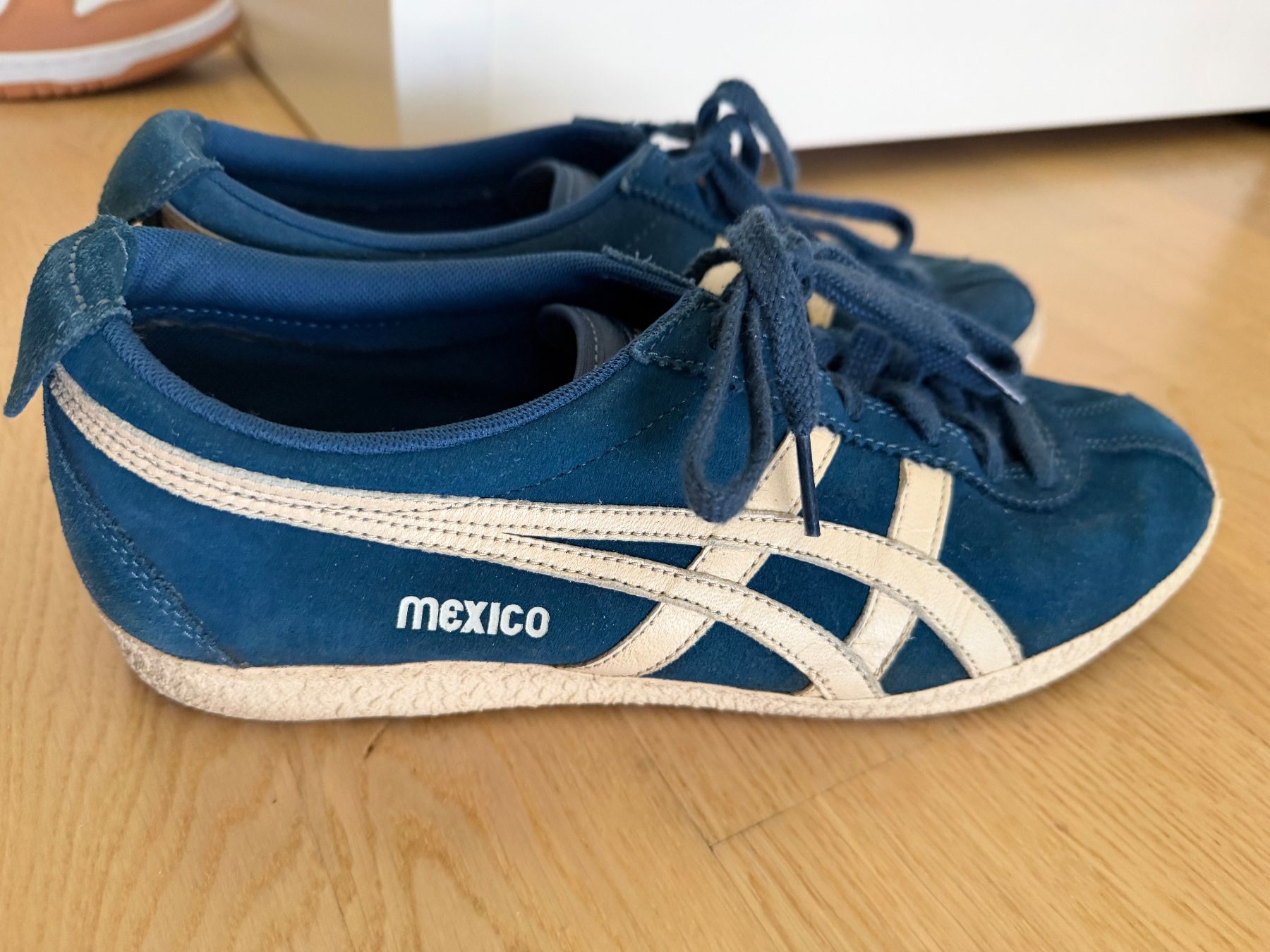 Onitsuka Scarpe da uomo: Onitsuka Tiger T 43.5 – Usato da Gland venduto da Freeload