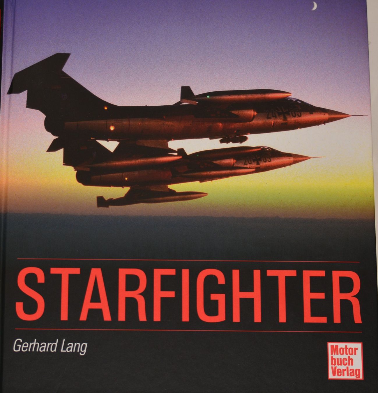 Libri: Buch Starfighter – Nuovo e nell'imballaggio originale da Basel venduto da Dogana