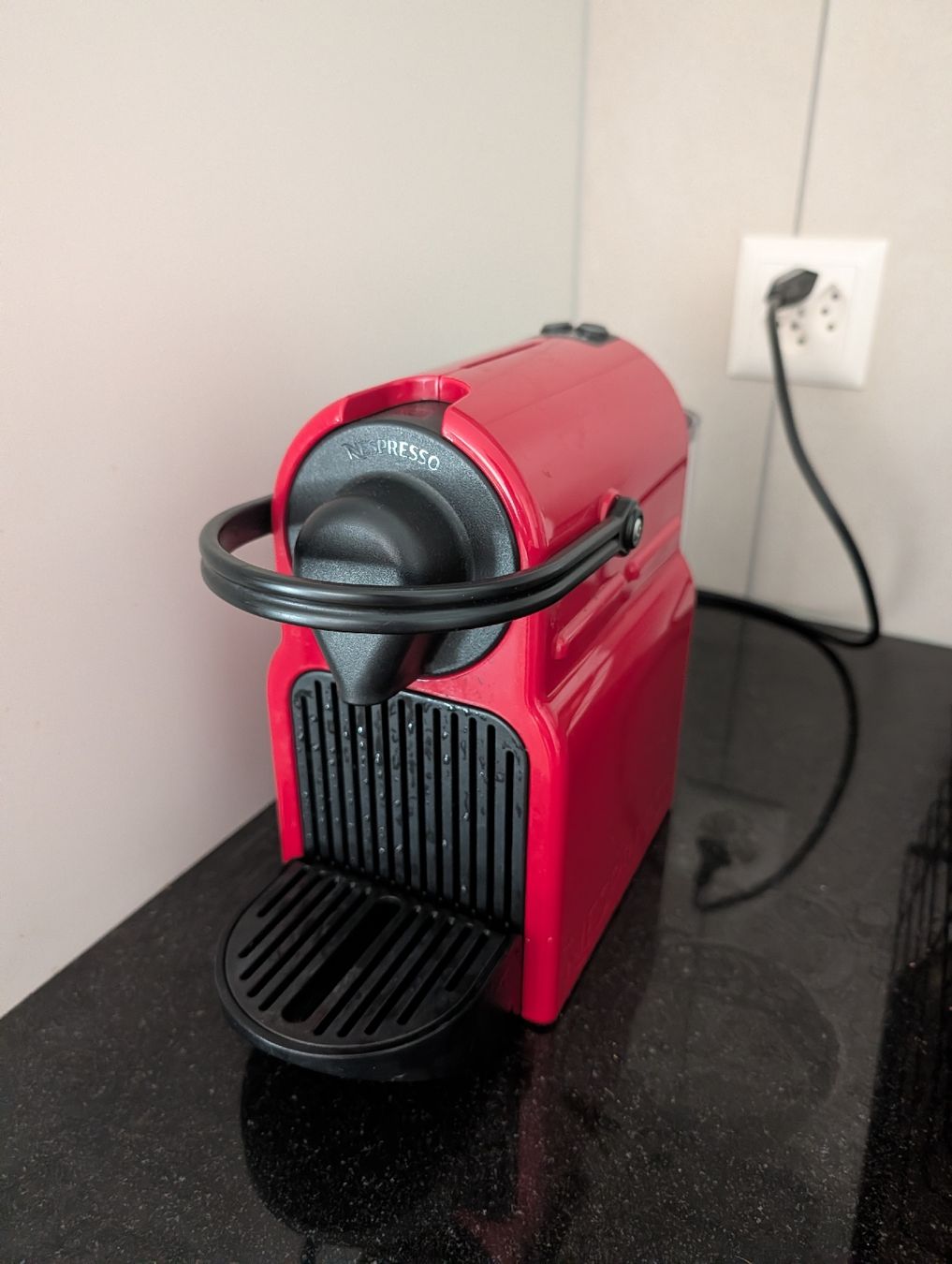 Nespresso Machines à café & Machines à expresso: Machine à café Nespresso Inissia – D'occasion à Renens VD par alb_9xbj