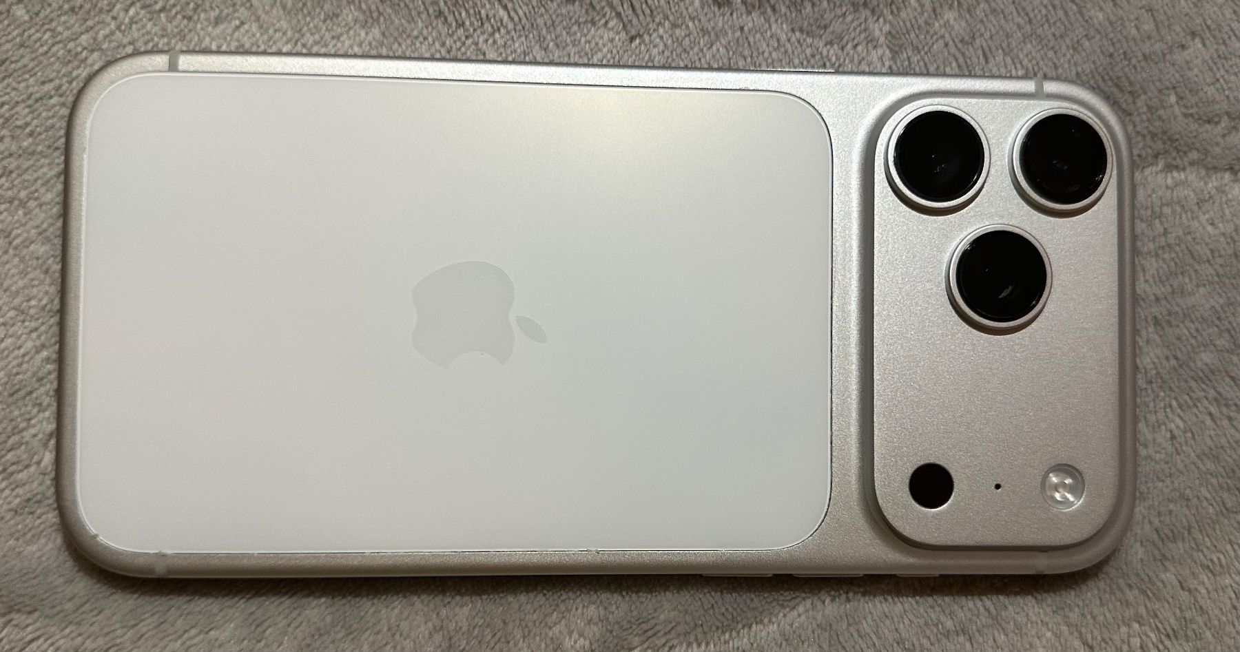 Apple Handys / Smartphones: iphone 17 pro Max silber 512GB – Gebraucht aus Uster von lui_l2kd 1