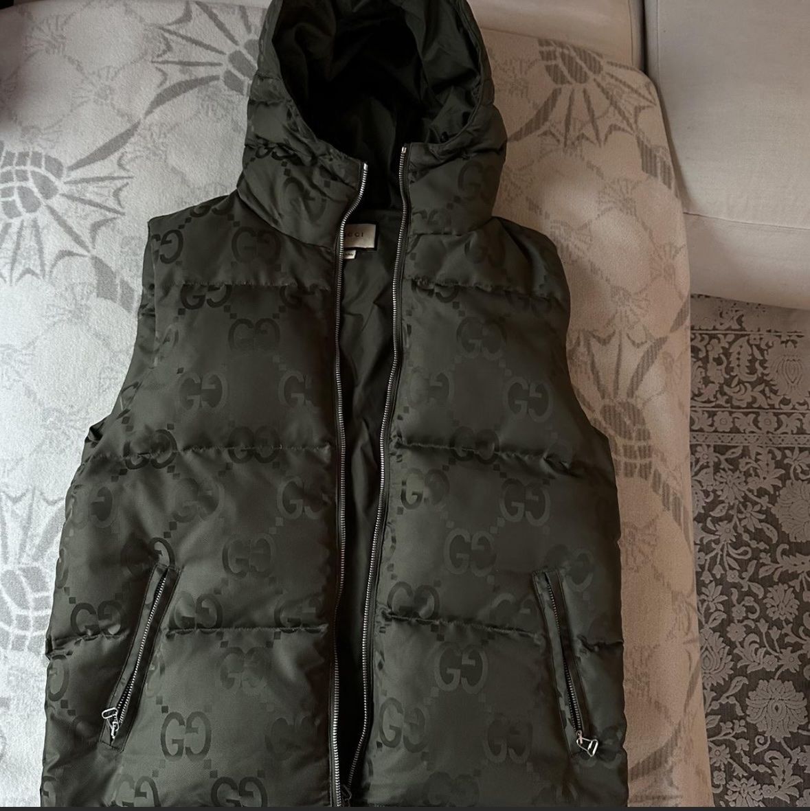 Gucci Gilet & Giacche: Gucci Weste Gilet – Nuovo (secondo la descrizione) da Dättwil AG venduto da lor_wx7h