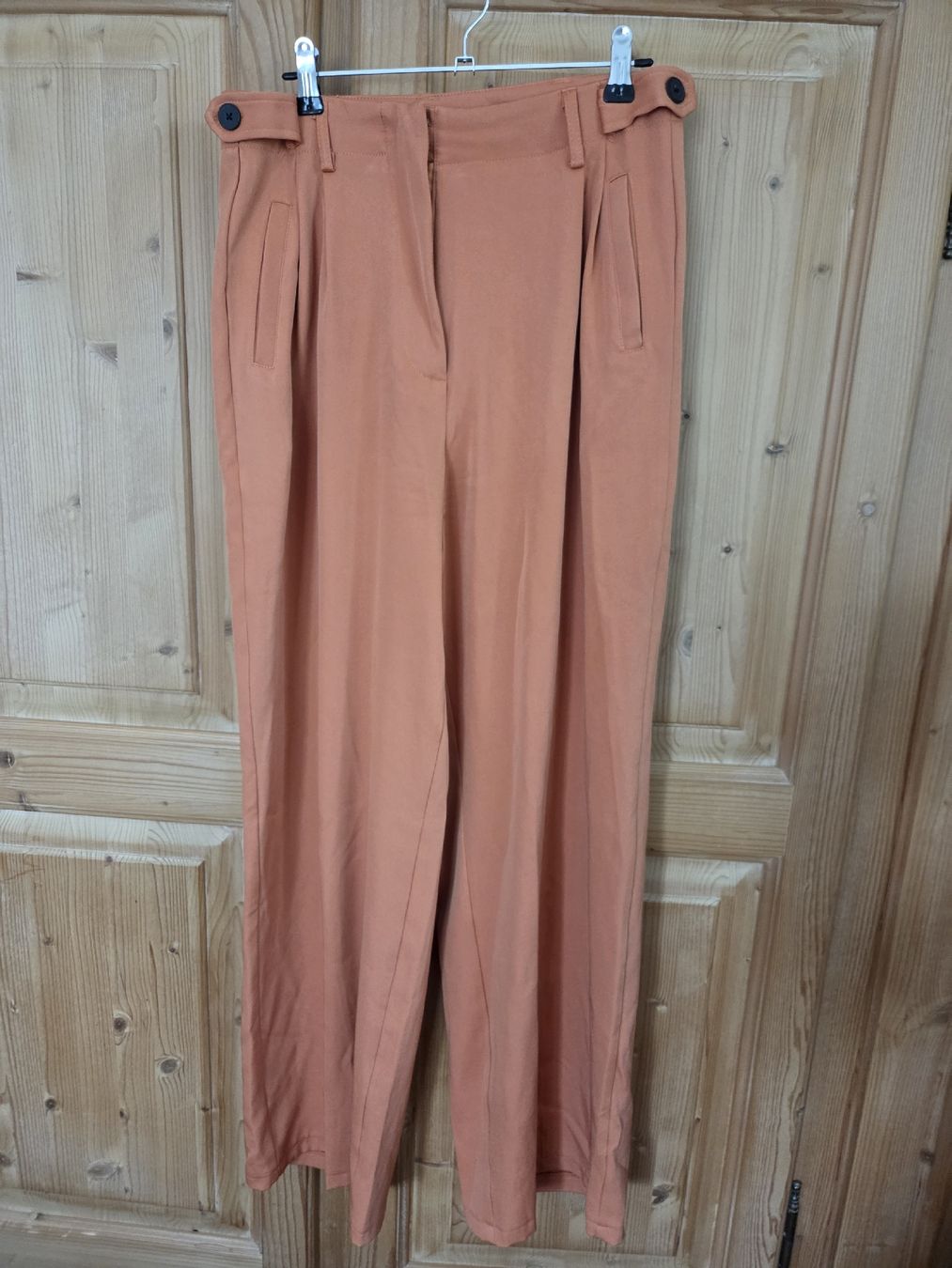 Hosen: Damenhose Orange Grösse S – Gebraucht aus Hittnau von SirKahn