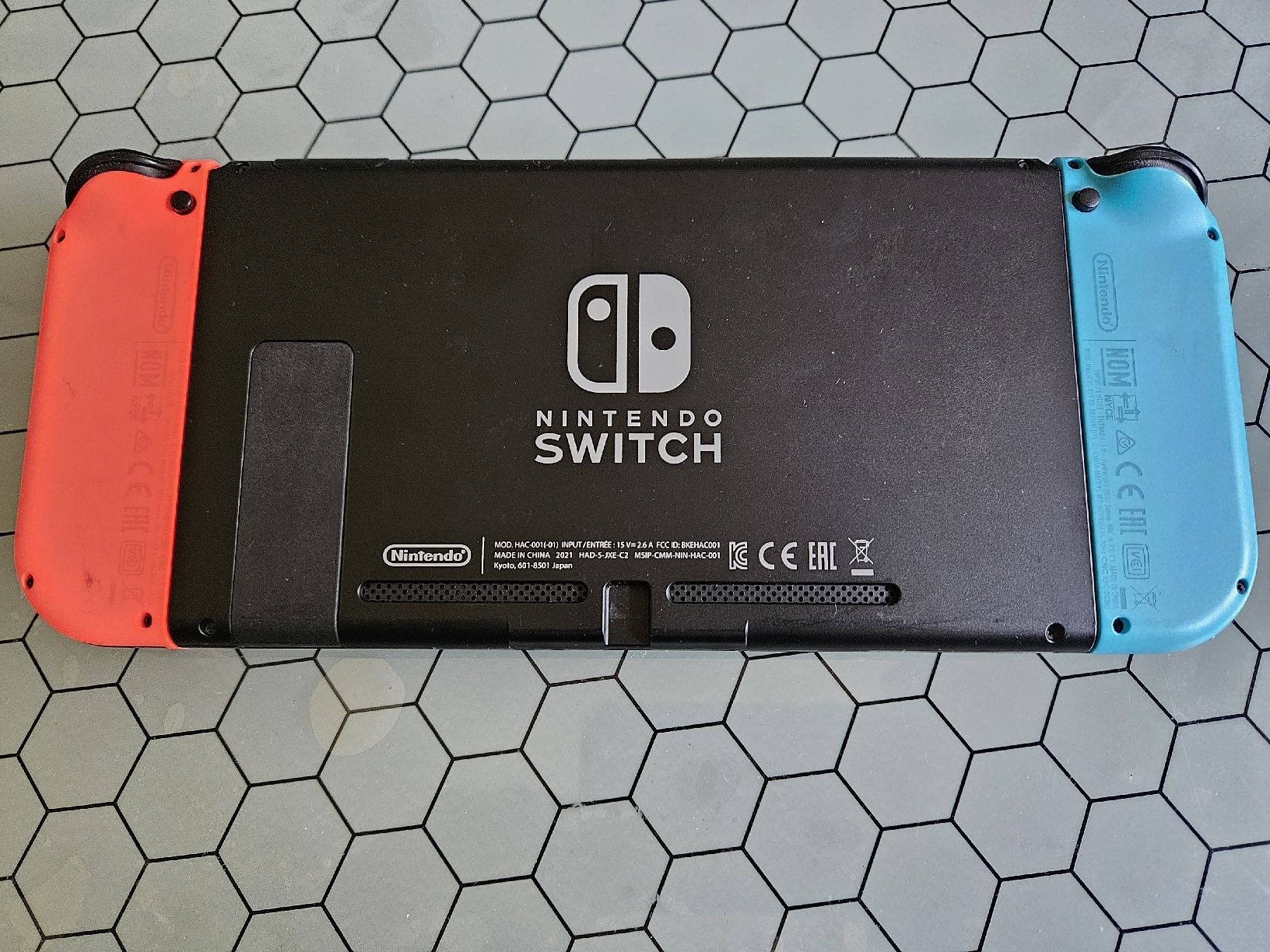 Nintendo Console: Nintendo Switch avec 3 jeux – Usato da Genève venduto da Pedro67 2
