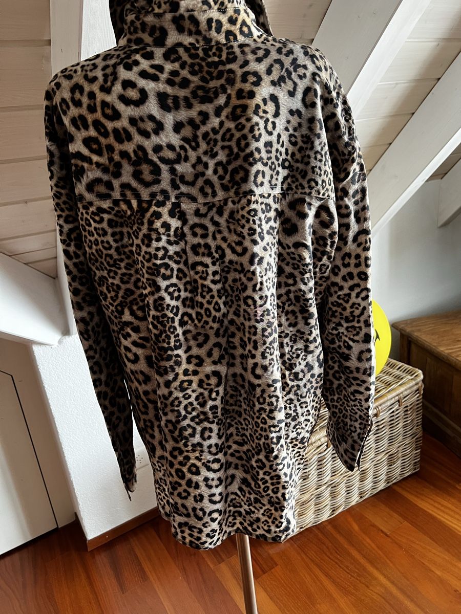 Marc Cain Blusen: Marc Cain Bluse – Gebraucht aus Kloten von pae_wq5j 2