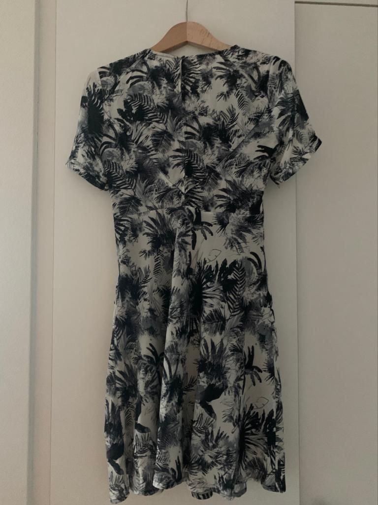 Vestiti: Sommer Kleid – Nuovo (secondo la descrizione) da Zürich venduto da kristina_korotysh 1
