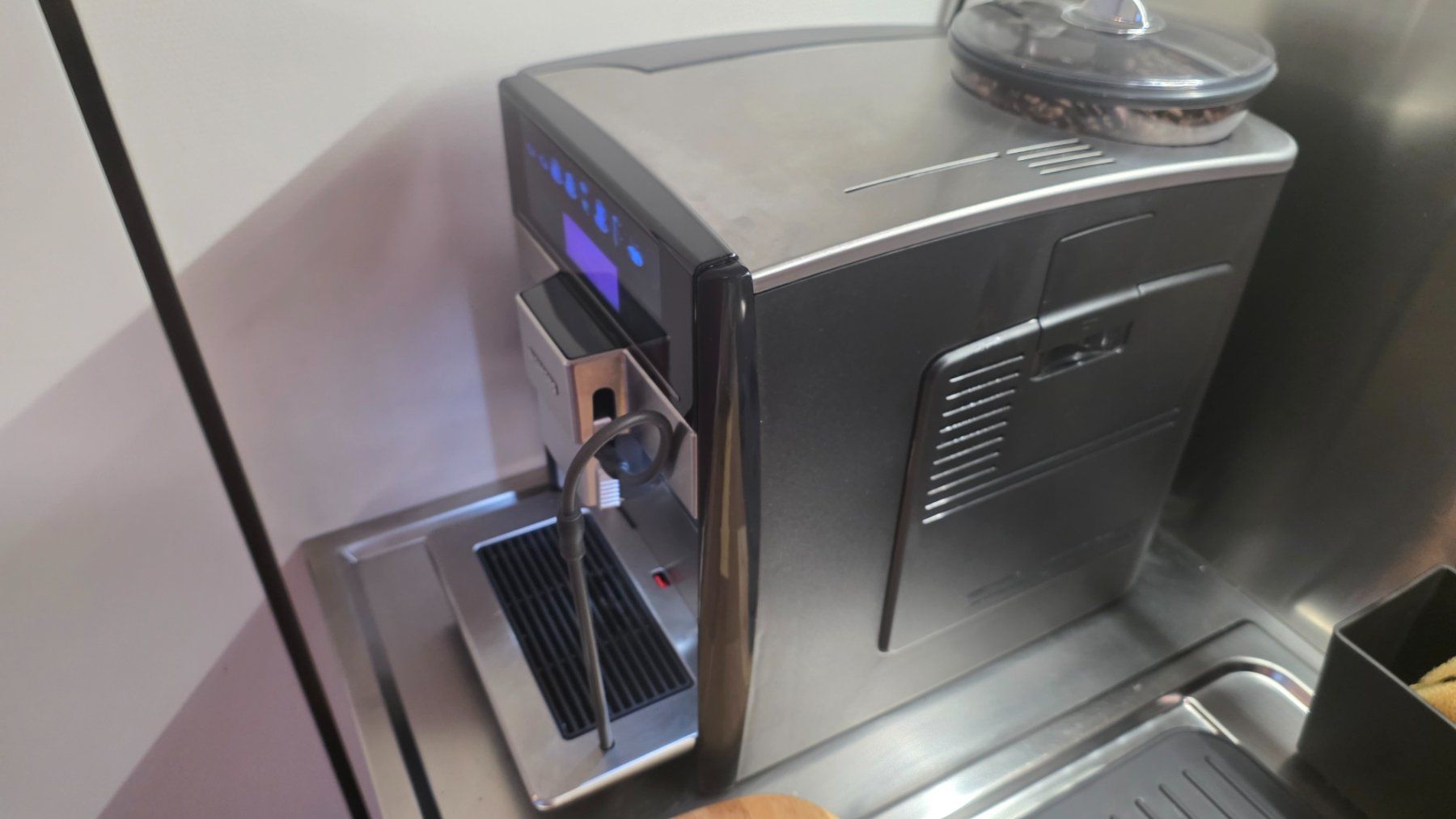 Siemens Kaffeemaschinen & Espressomaschinen: Siemens Coffee Machine EQ6 Plus extraKlasse (s700) – Gebraucht aus Geneva von tut_95td 2