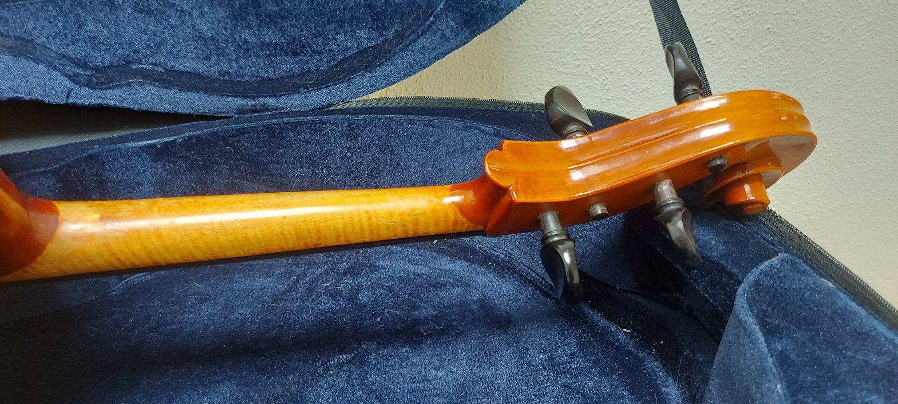 Strumenti musicali: 4/4 Cello Antonius Stradivarius made in germany mit service – Usato da Glattbrugg venduto da Swissmusik 8
